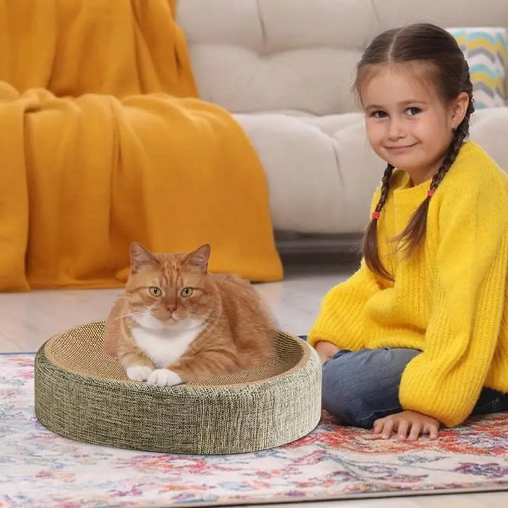 Oval cat scratching post: an anti-stress cocoon that saves your sofa