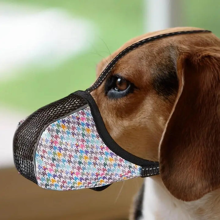 Lightweight muzzle to soothe without breaking the bond