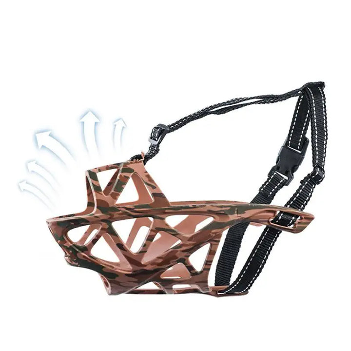 Openwork muzzle for large dogs, comfort and control