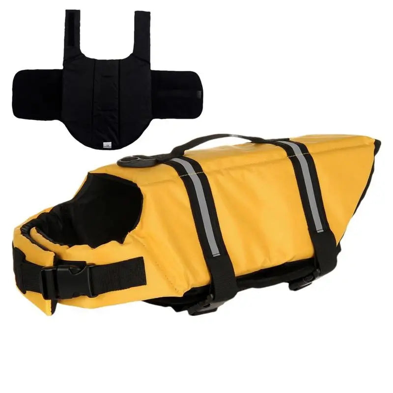Dog life jacket that protects without hindering