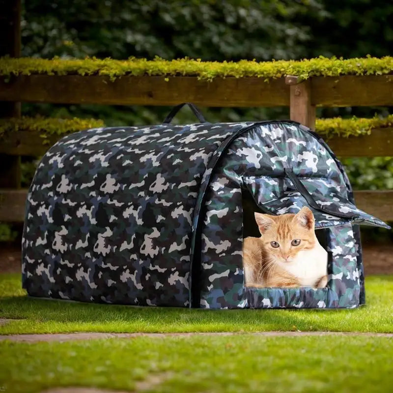 Outdoor Cat Shelter – Warmth &amp; Protection in Winter