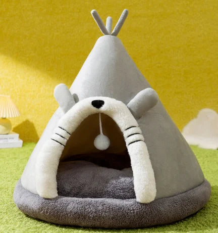 A soft winter shelter, designed for cats and small dogs
