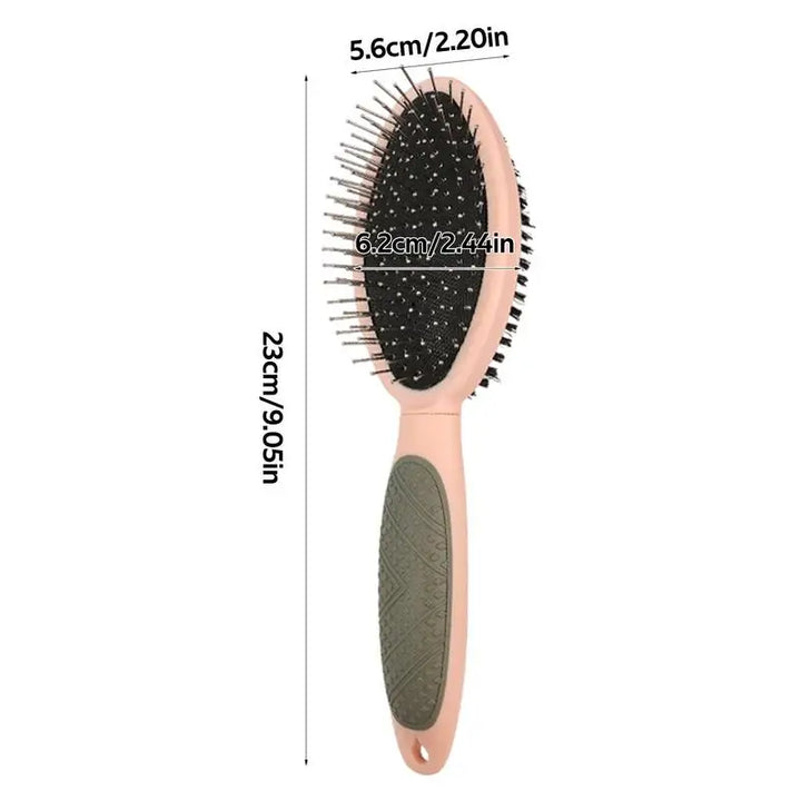 Dog and cat grooming brush: softness, complicity and no tangles
