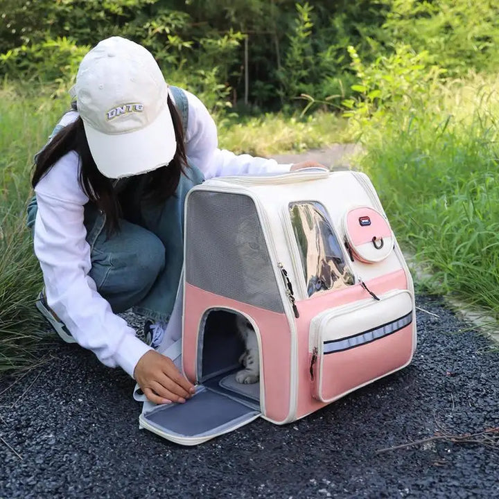 Dog &amp; cat carrier backpack: fluid, reassuring and designed for your journeys as a couple